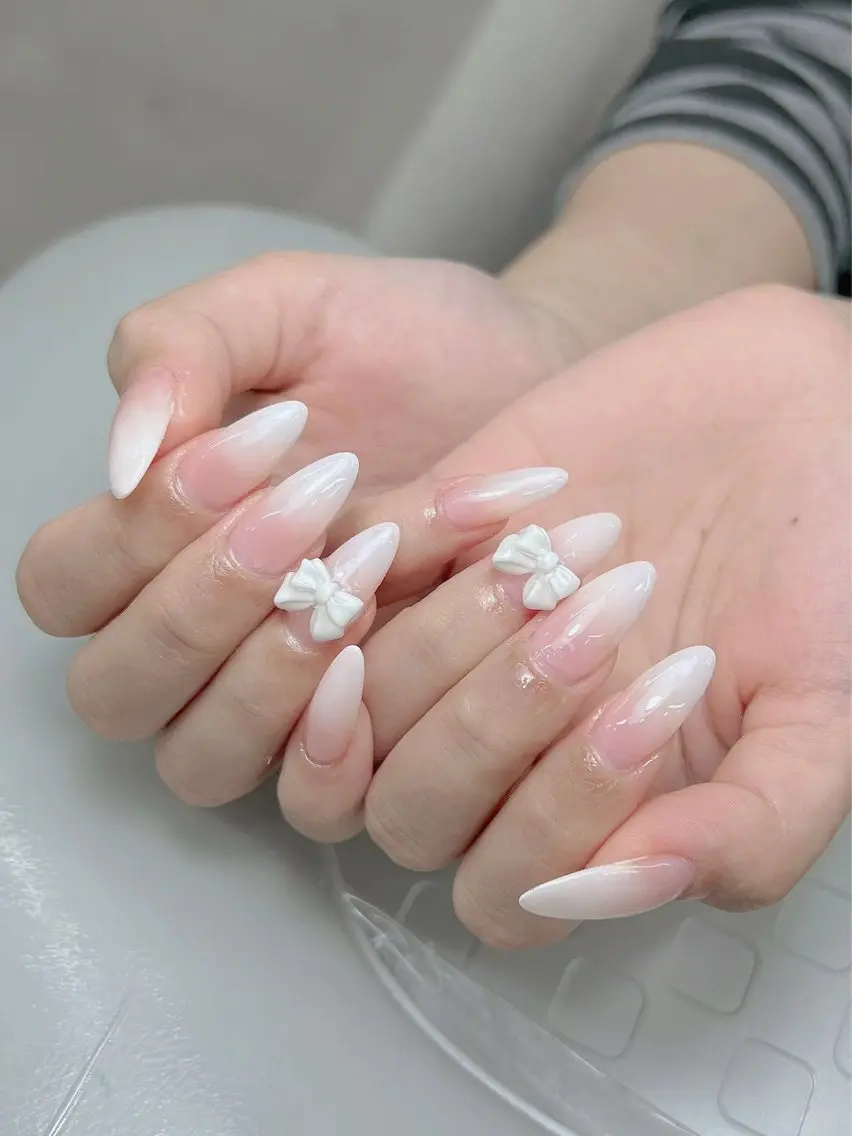 ネイル アートネイル ジェルネイル 韓国ネイル ロングネイル 持ち込み ハンドネイル Blingg NailStudioのネイルデザイン