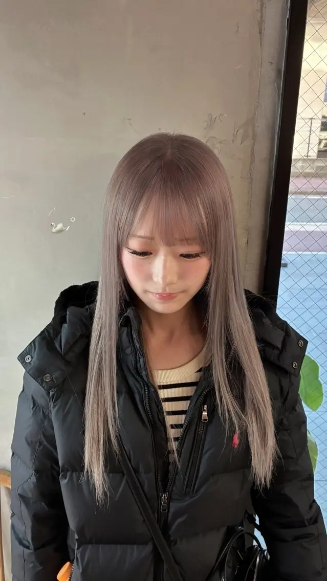 ロング ヘアカラー nanami🏷🤎 ベージュのヘアスタイル