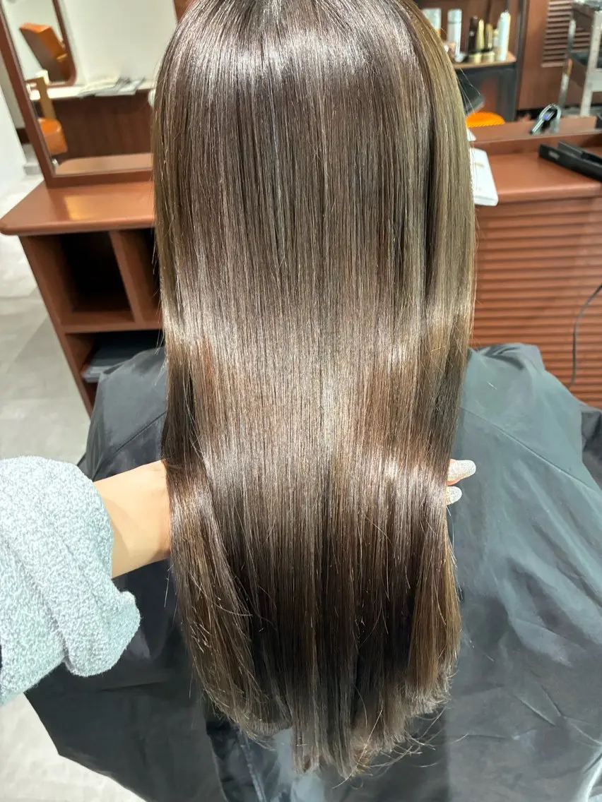 【🆕ご新規様限定❣️透明感求めるならこれ🆕❣️】カット➕イルミナカラー➕髪質改善3stepトリートメント🐕🌈🌈の写真