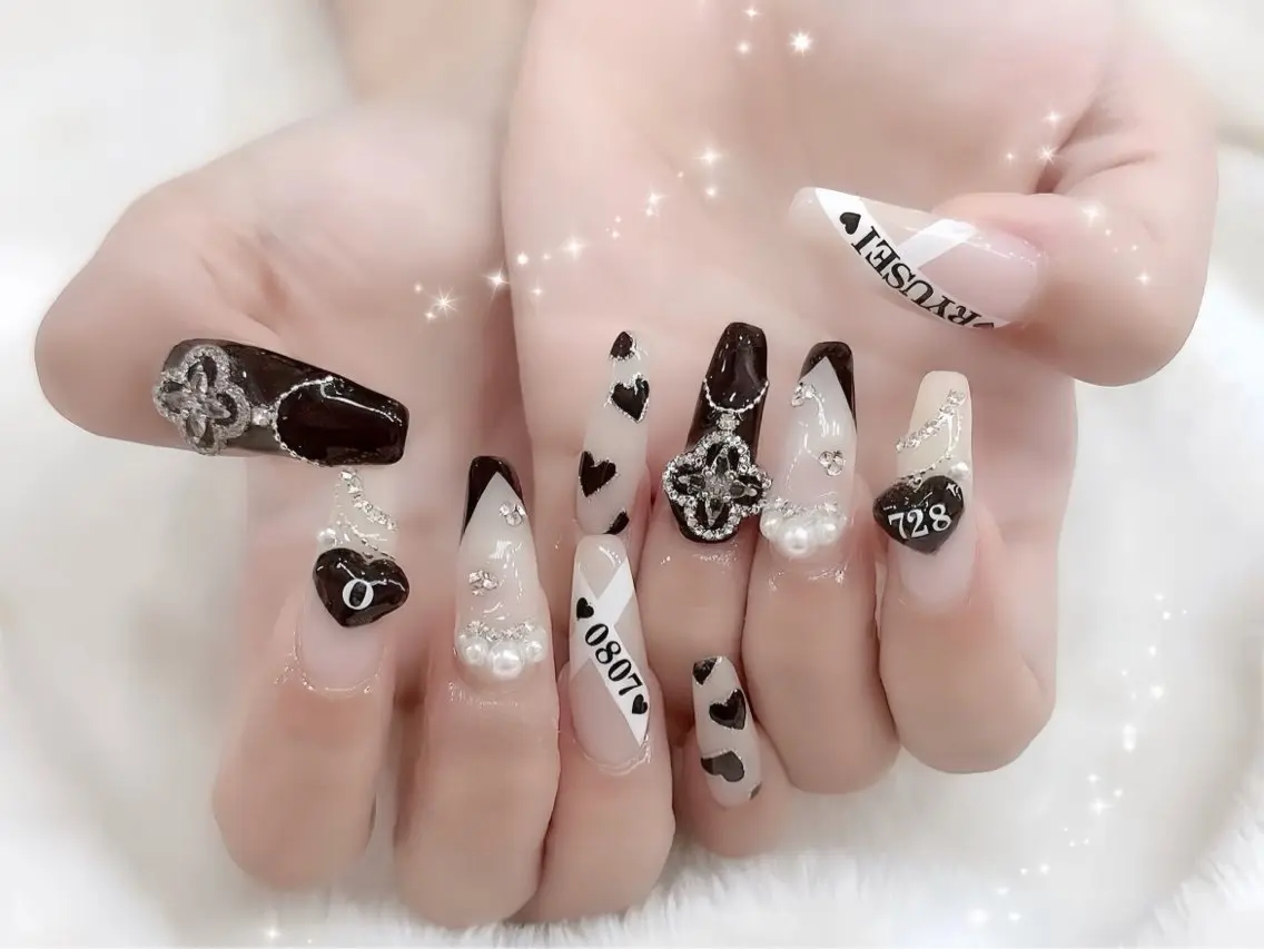 ネイル アートネイル ガーリー 韓国ネイル 持ち込み ニュアンスネイル Rin Nail 新大久保店のネイルデザイン