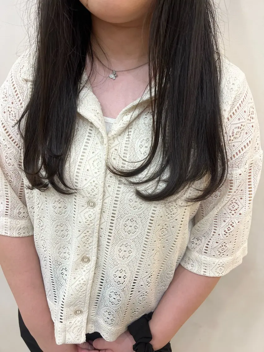 セミロング レイヤーカット いまい しずかのヘアスタイル