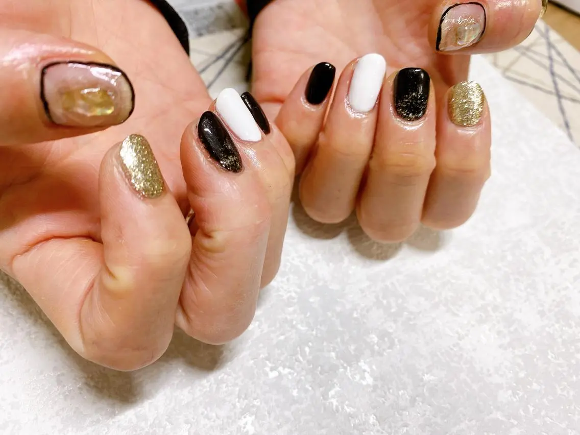 ネイル オーロラネイル フラワーネイル フットネイル フレンチネイル ジェルネイル mogunail &blowのネイルデザイン