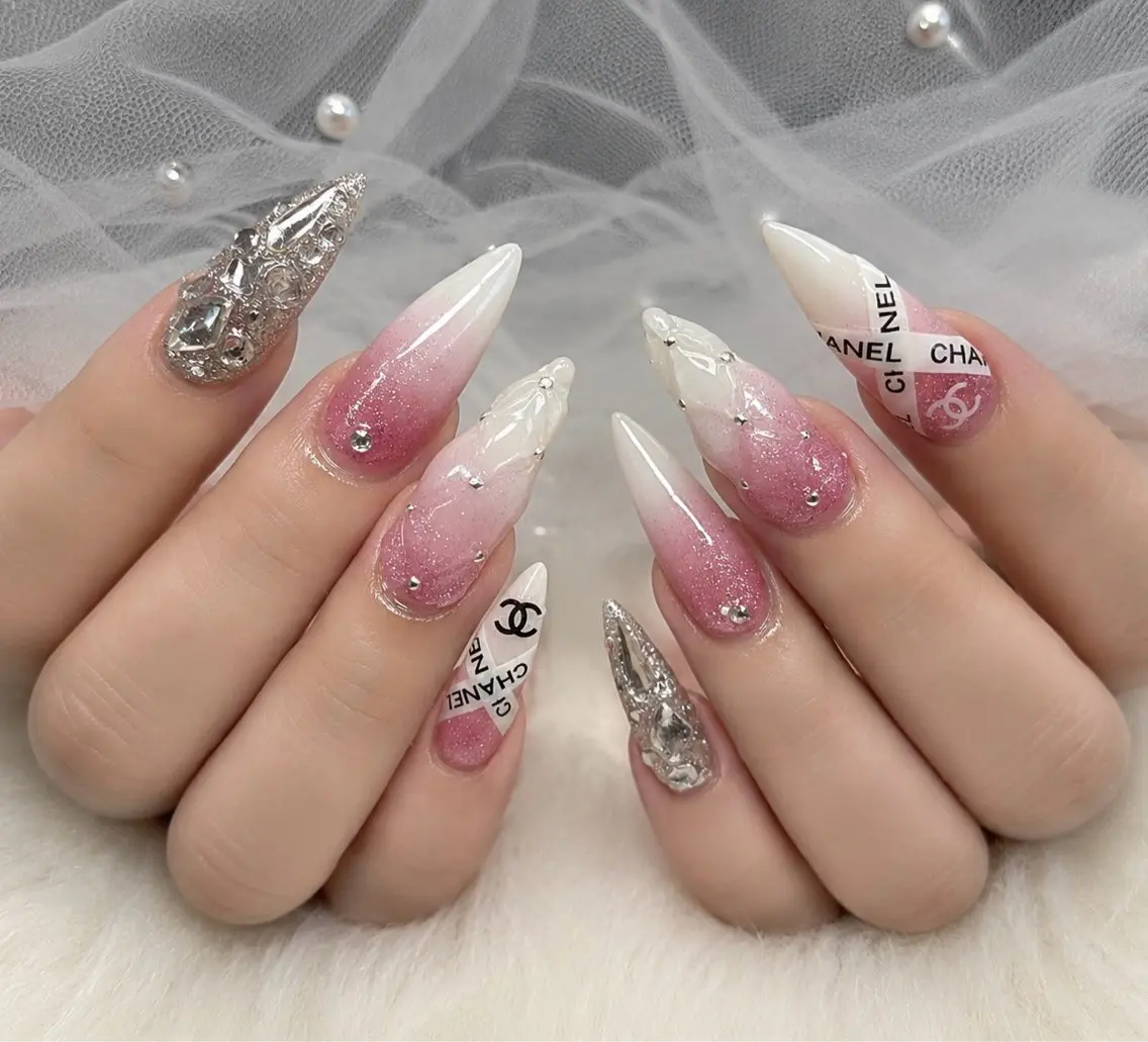 ネイル Aimyu.nail 🫧のネイルデザイン