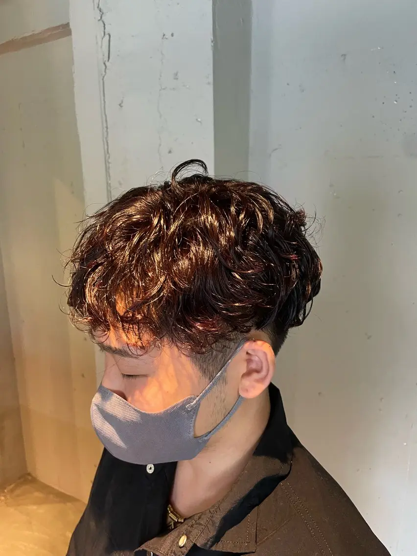 メンズ ヘアカラー トリートメント 透明感・美髪 monsoワニベユナのヘアスタイル