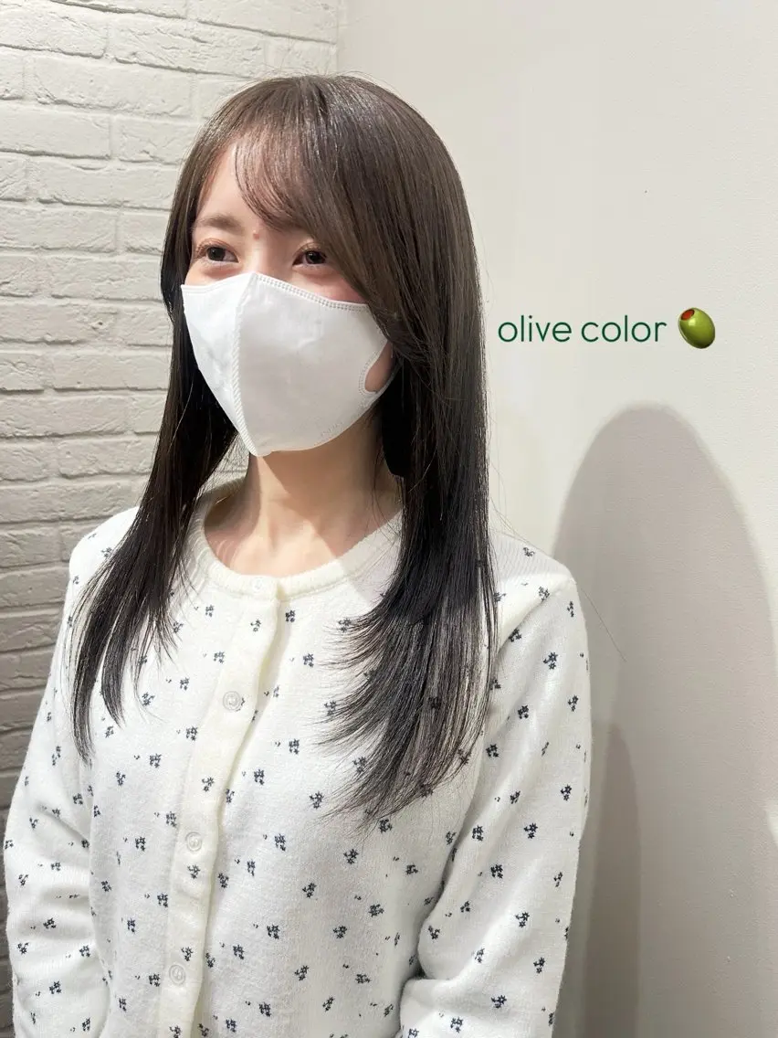 ロング ヘアカラー ‎🤍ともえ‎🤍 /レイヤーカット🧸のヘアスタイル