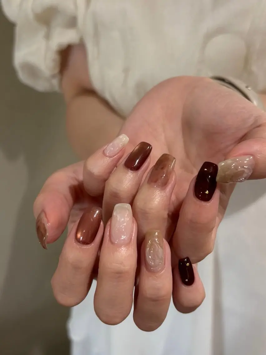 ネイル ニュアンスネイル emi 🧸のネイルデザイン