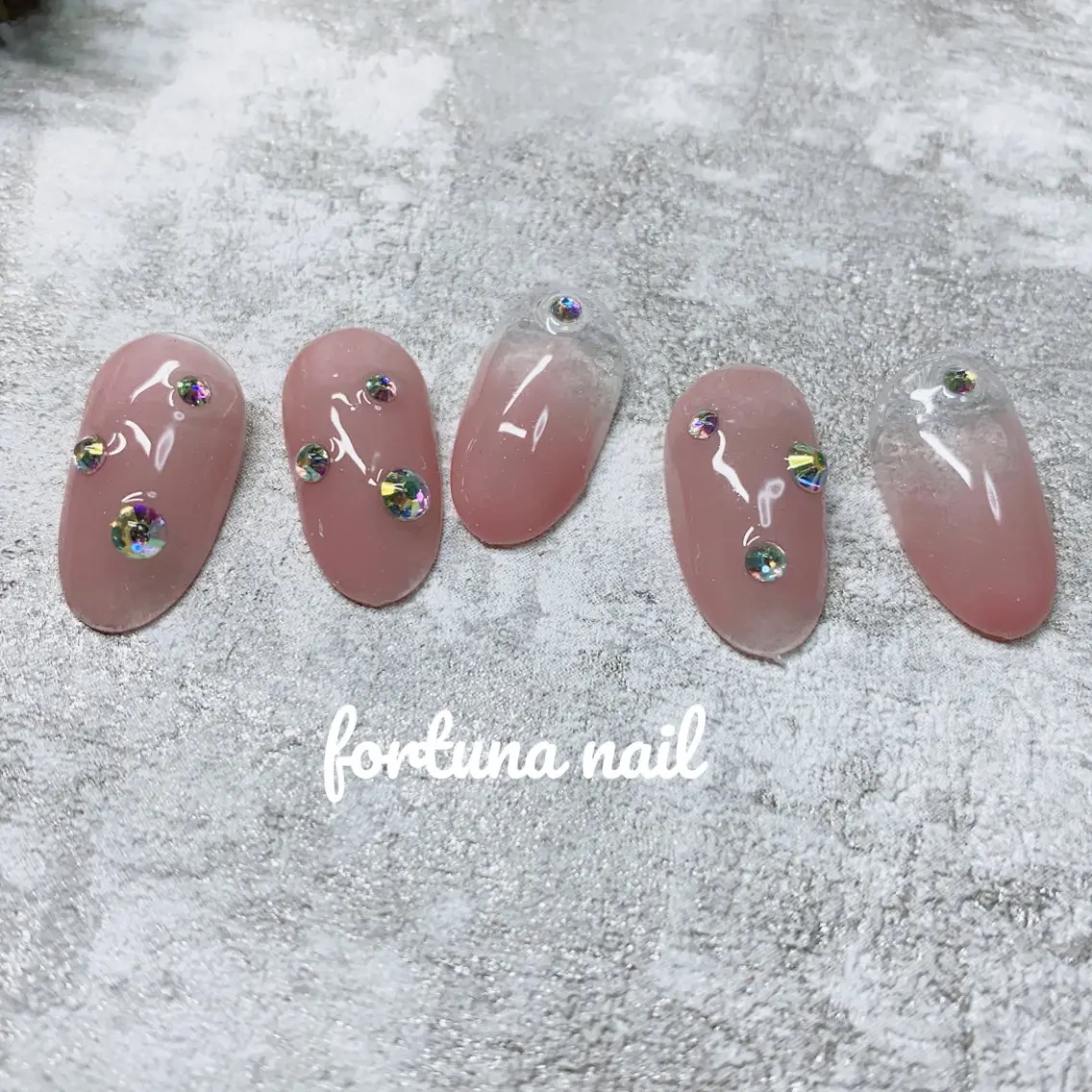 ネイル Nail •Head スパFortunaのネイルデザイン