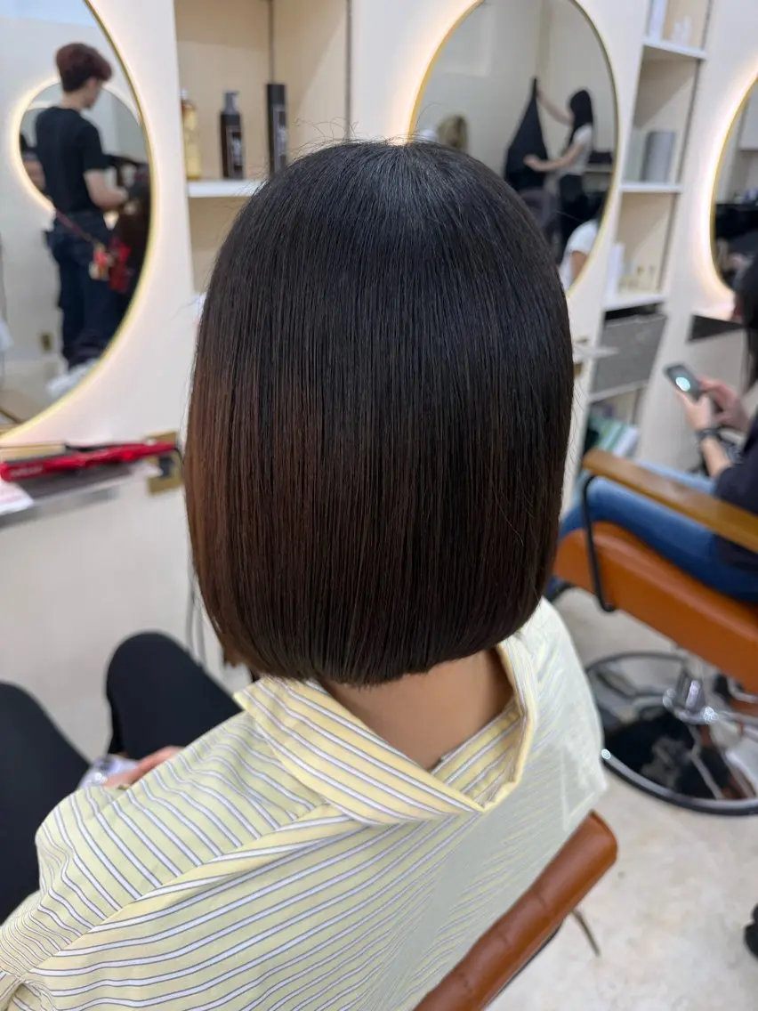 カット 🌷ハイトーン×レ イヤー🌷澤畑まりあのヘアスタイル