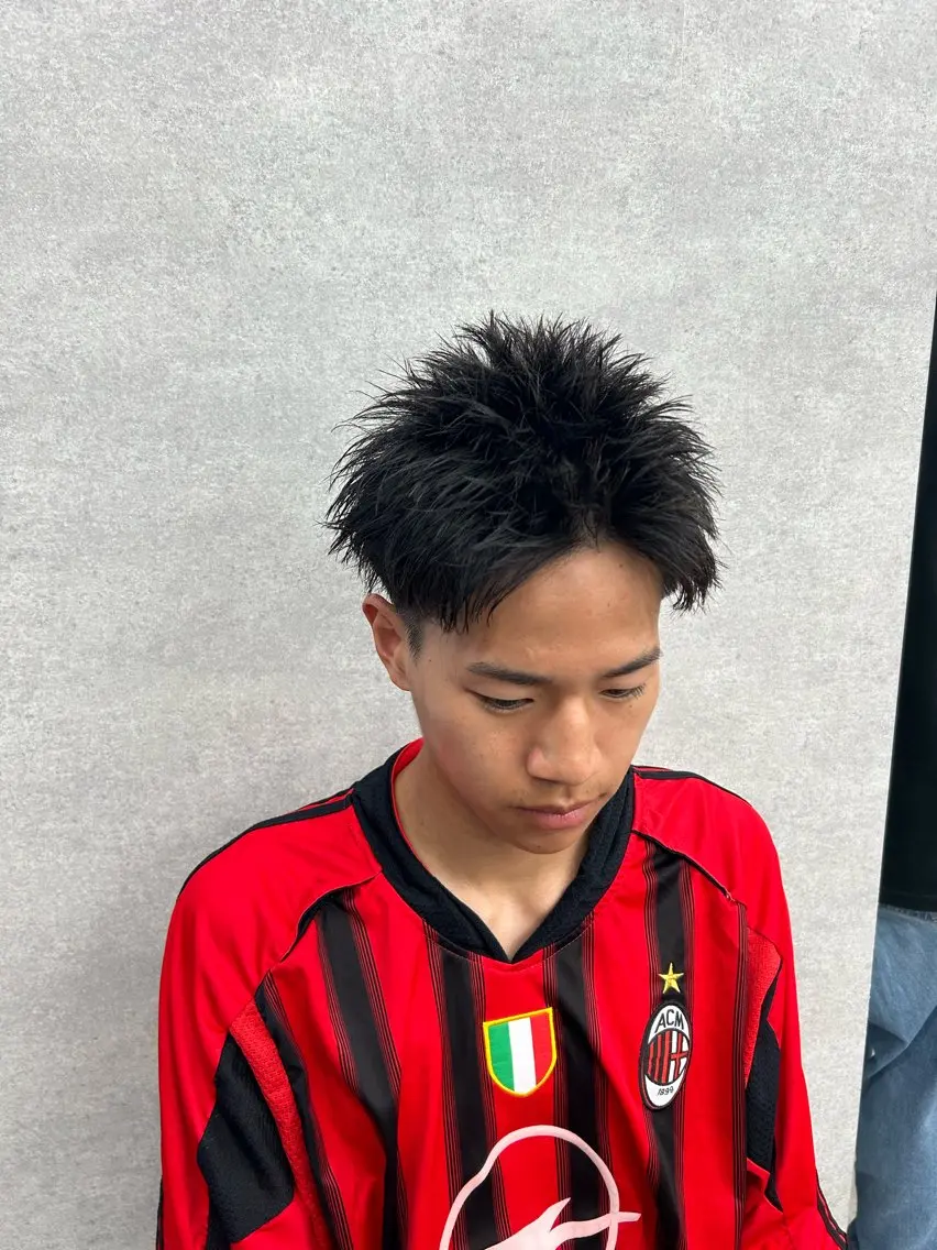 メンズ スパイキーショート 磯村 翔大のヘアスタイル