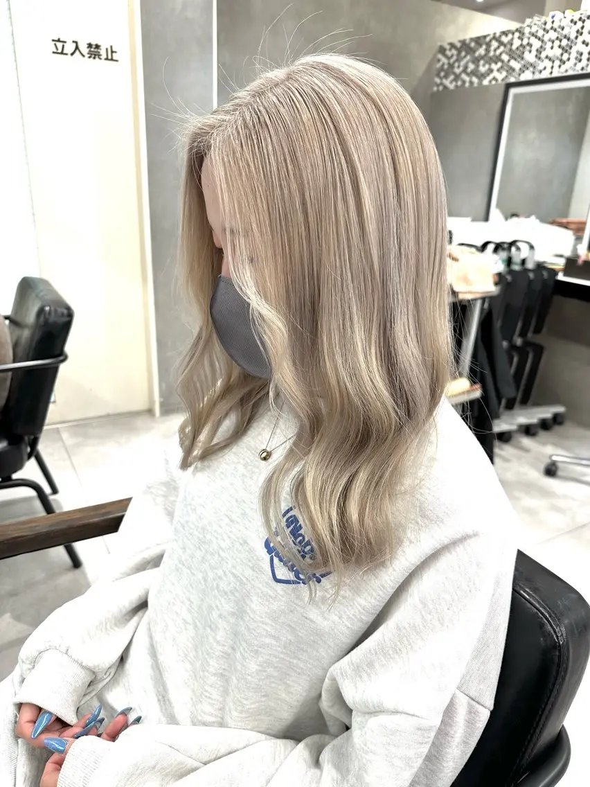 セミロング quill クイル　ツボイタクマのヘアスタイル
