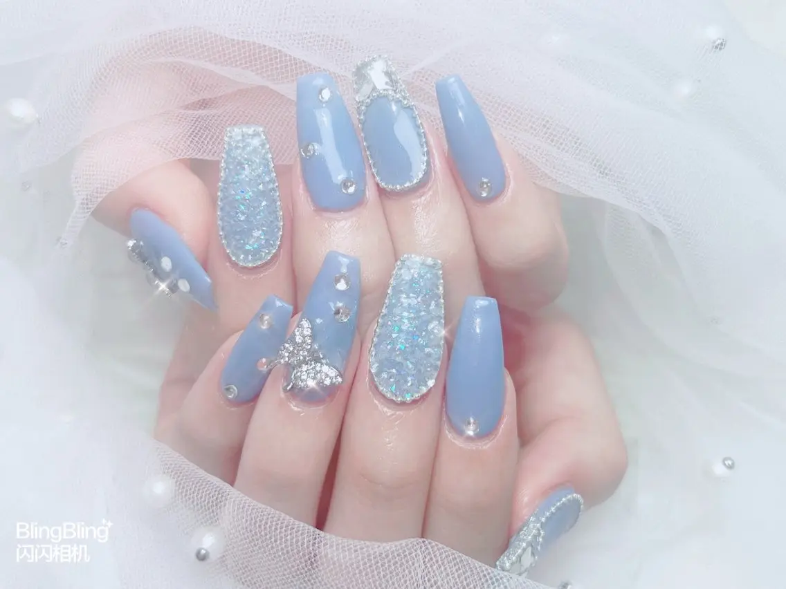 ネイル オーロラネイル チークネイル 長さ出し フットネイル フレンチネイル ハンドネイル ハンドケア lily nailのネイルデザイン