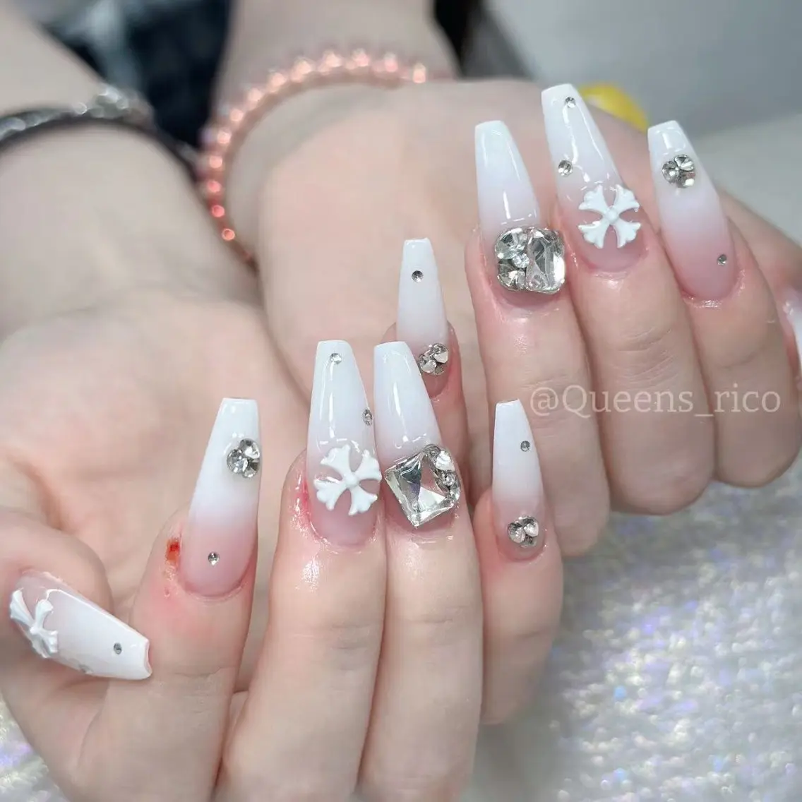 ネイル ハンドネイル Queen's ゆなのネイルデザイン