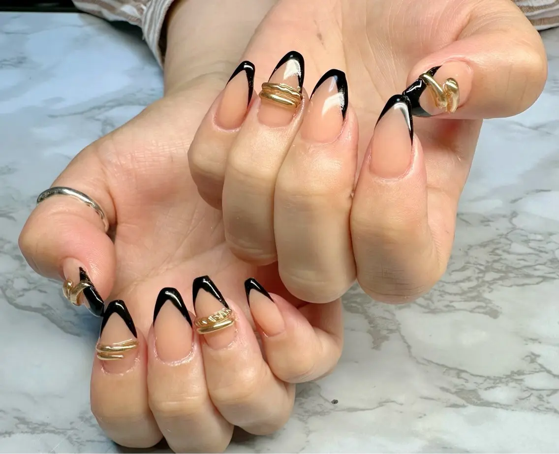 ネイル オーロラネイル フレンチネイル マグネットネイル ニュアンスネイル ワンカラーネイル Mai’s nailのネイルデザイン