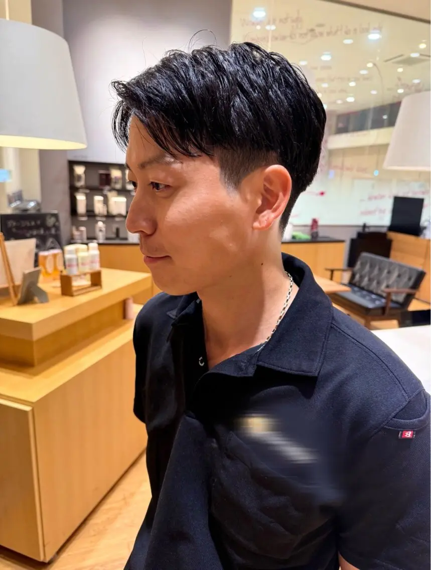 メンズ センターパート 中島 紗來のヘアスタイル