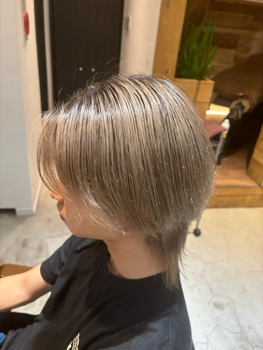 カラー ベージュカラー ミルクティーベージュ 大船/レイヤーカット Kananiのヘアスタイル