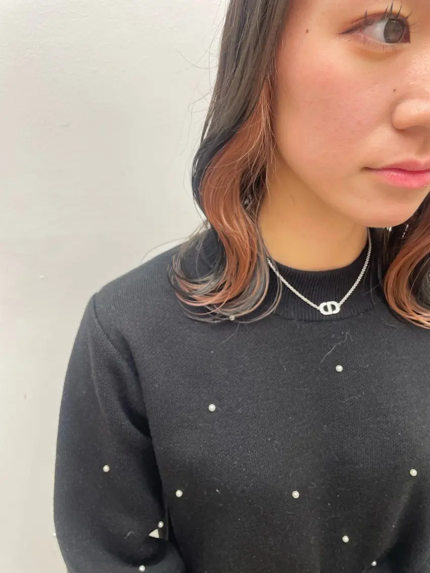 ミディアム カラー ブリーチ イヤリングカラー 福田千尋/インナー カラー/縮毛矯正のヘアスタイル