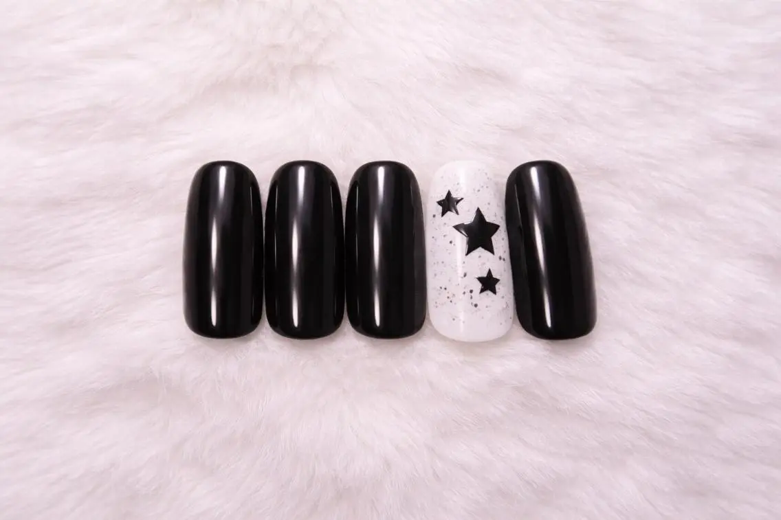 ネイル REBEST南森町 nail🪽のネイルデザイン