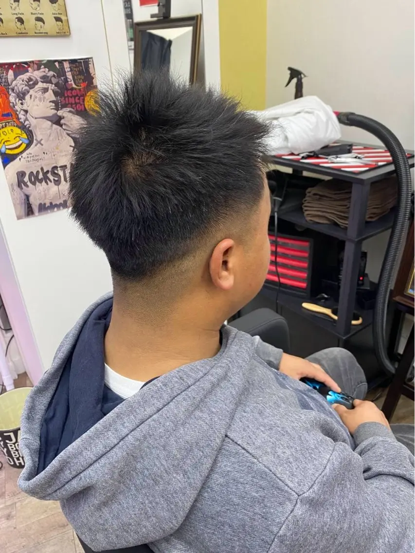 メンズ オオヤ シュンのヘアスタイル