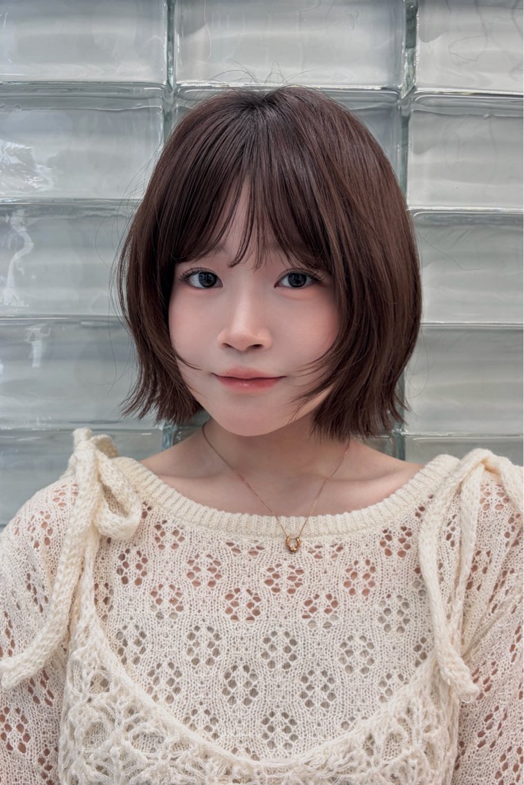 ショート カラー ひなた/韓国/ 透明感カラーのヘアスタイル