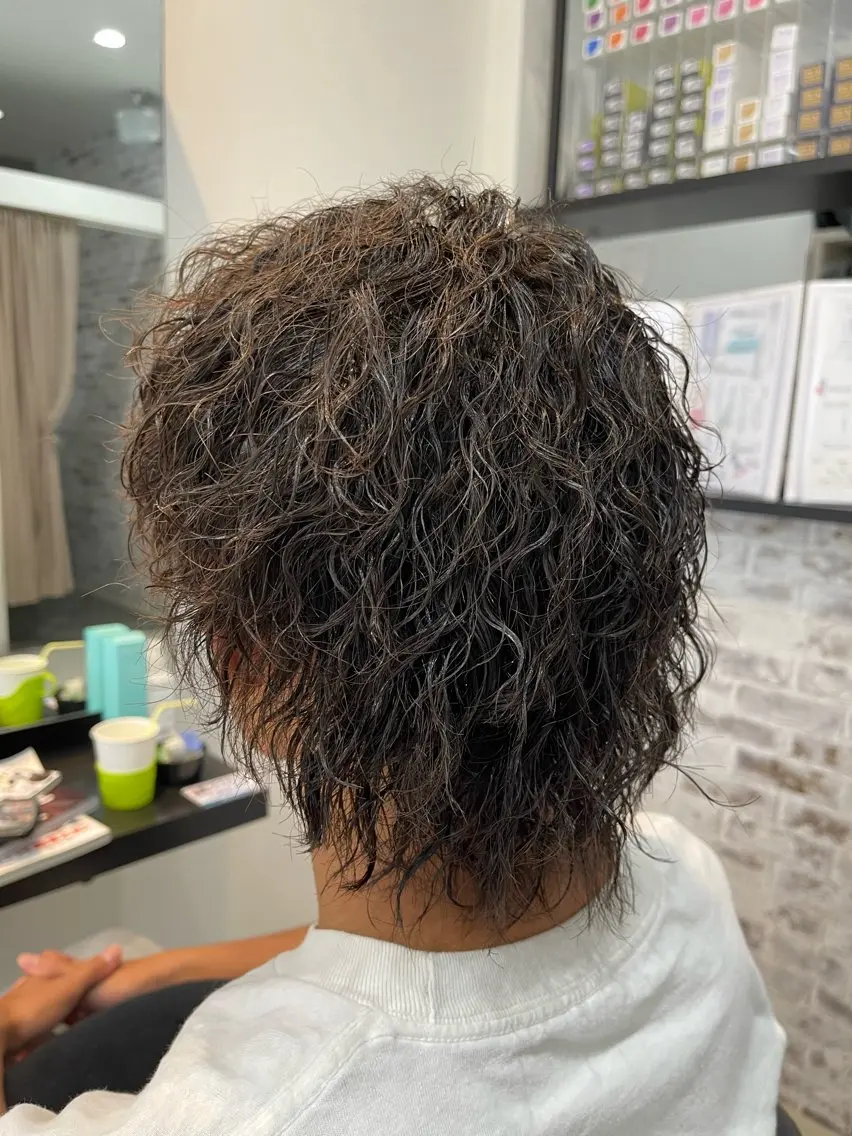 パーマ メンズ カット ヘアカラー パーマ トリートメント 近江 直毅のヘアスタイル