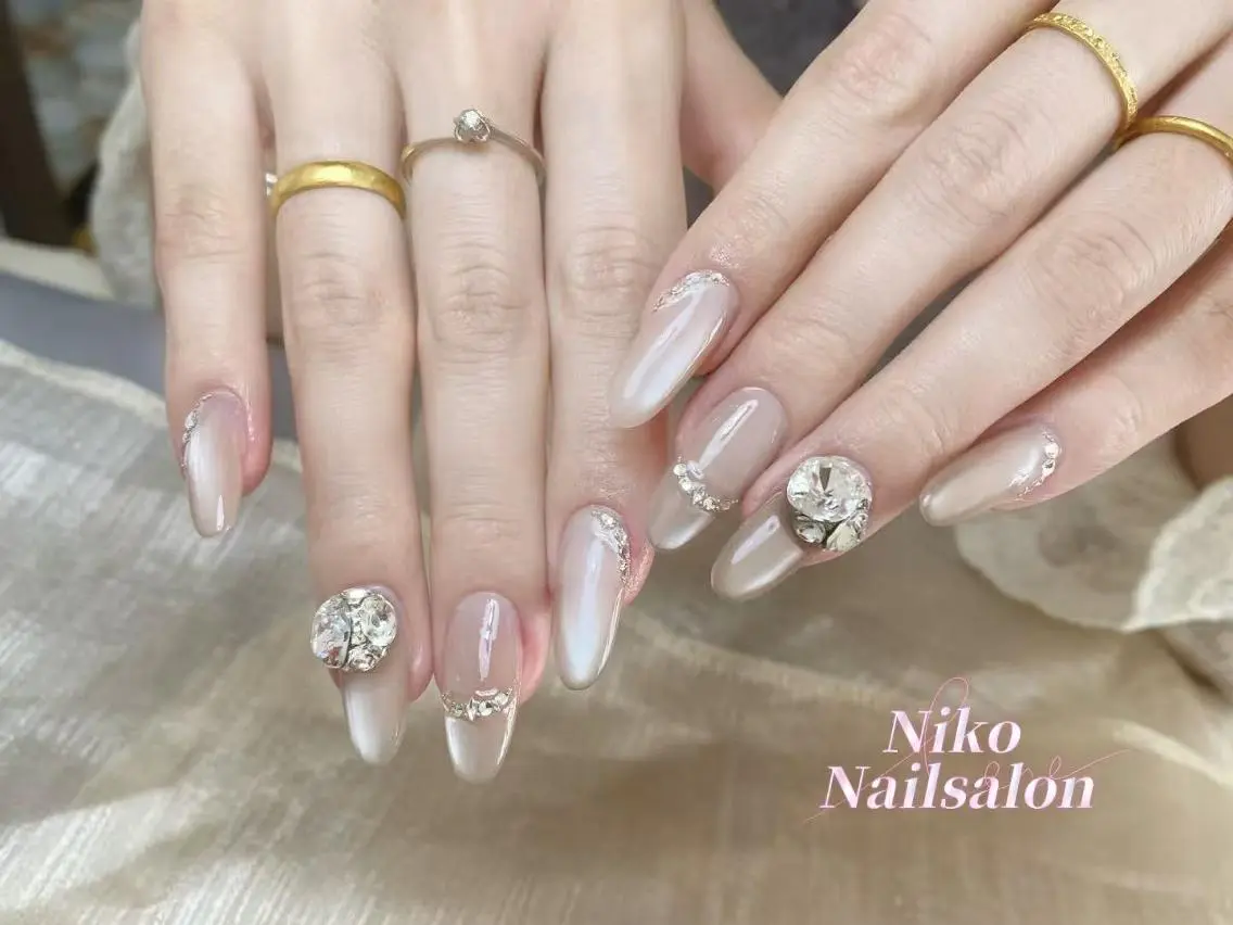 ネイル 長さ出し フットネイル フレンチネイル ジェルネイル ガラスフレンチ Nikoネイルサロン 本八幡店のネイルデザイン