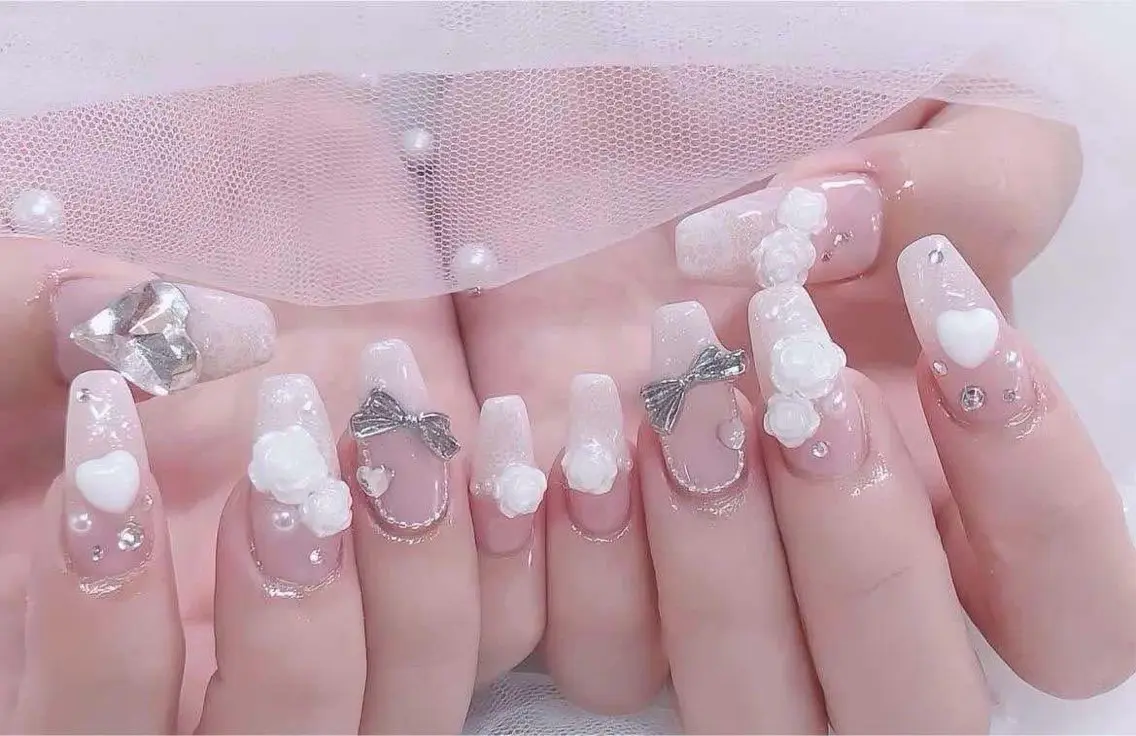 ネイル アートネイル 長さ出し ジェルネイル キラキラネイル マグネットネイル Lee Nails チップ長さだし専門店のネイルデザイン
