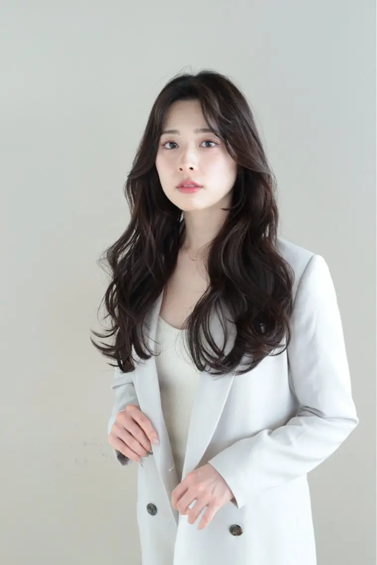 セミロング AFLOAT TOKYOのヘアスタイル