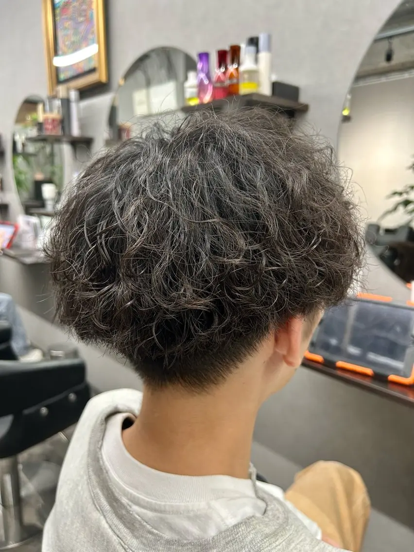 ショート パーマ メンズ ゲーマー美容師 KENTOのヘアスタイル