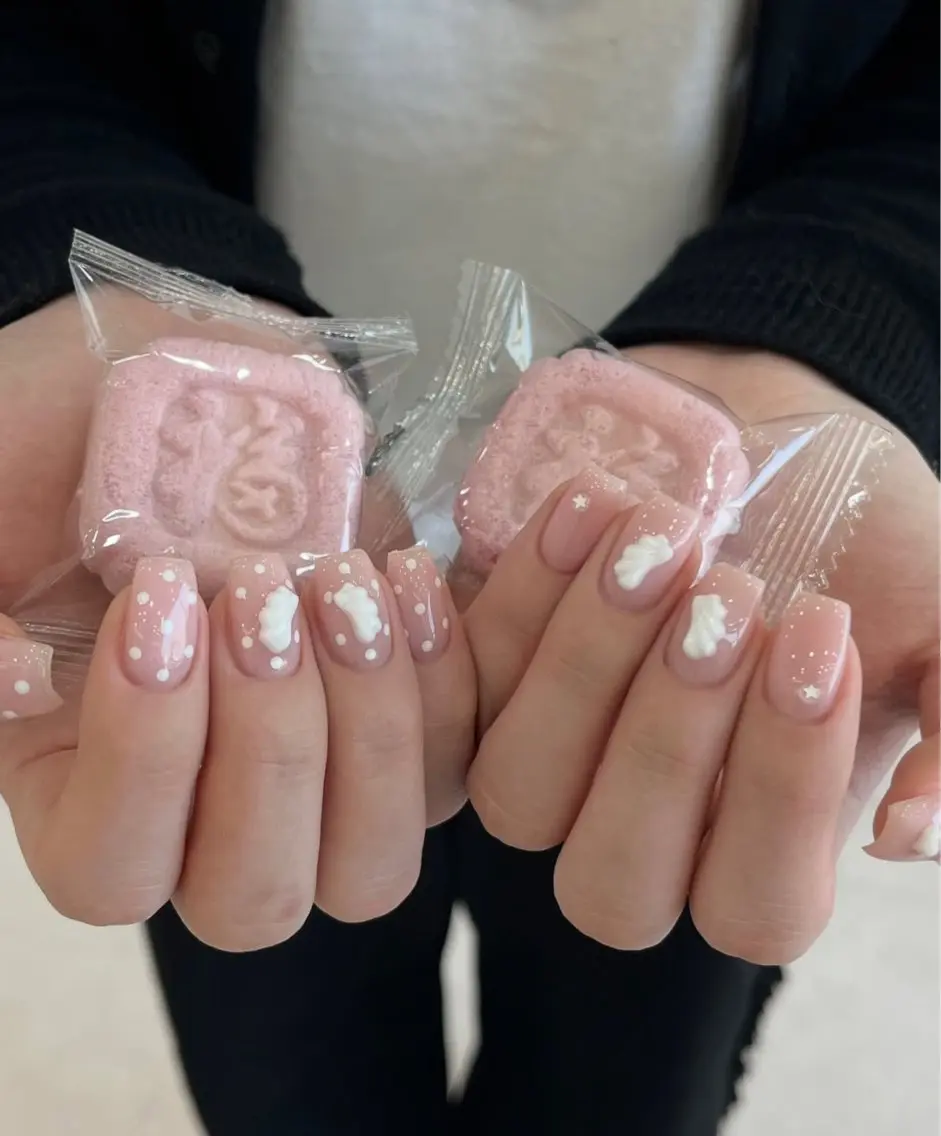 ショート 韓国風ヘア ハンドネイル Aila Nail HanChanのネイルデザイン