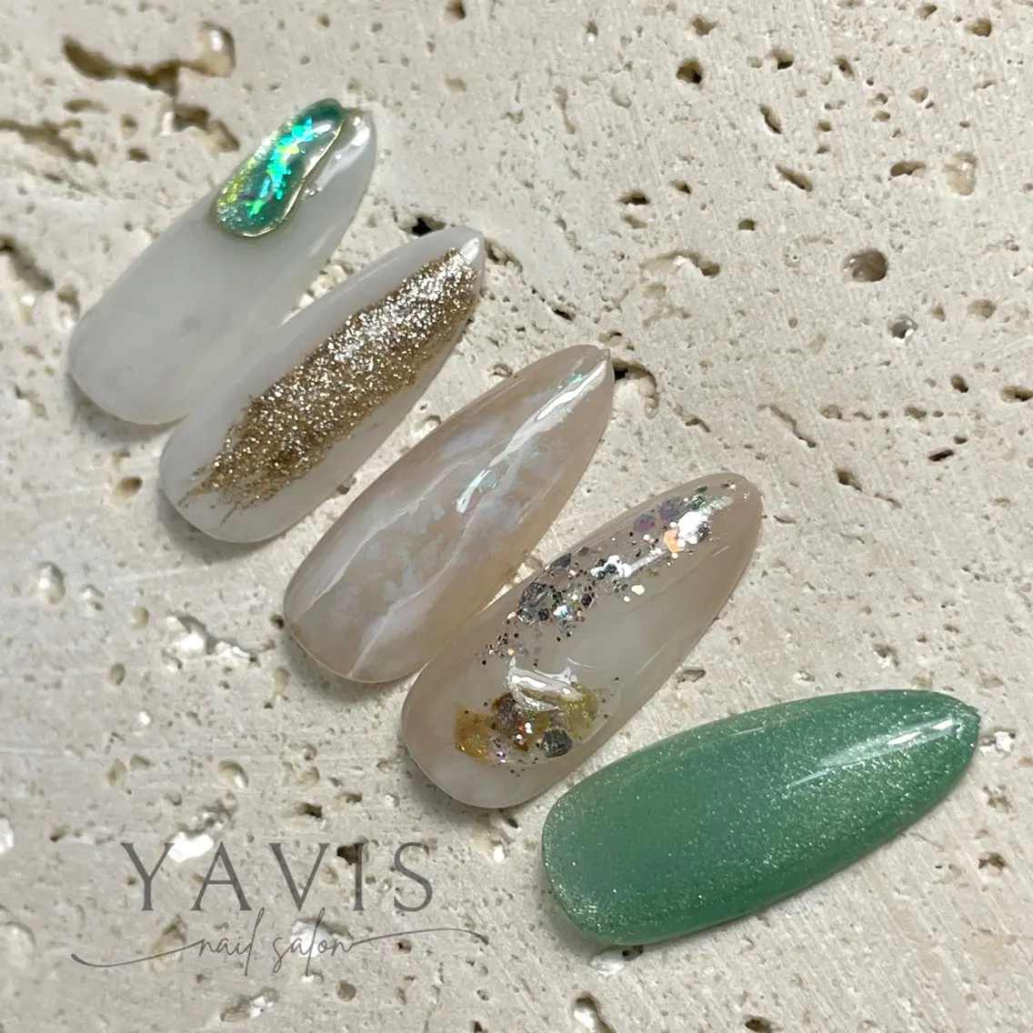 ネイル ニュアンスネイル YAVIS_ nailのネイルデザイン