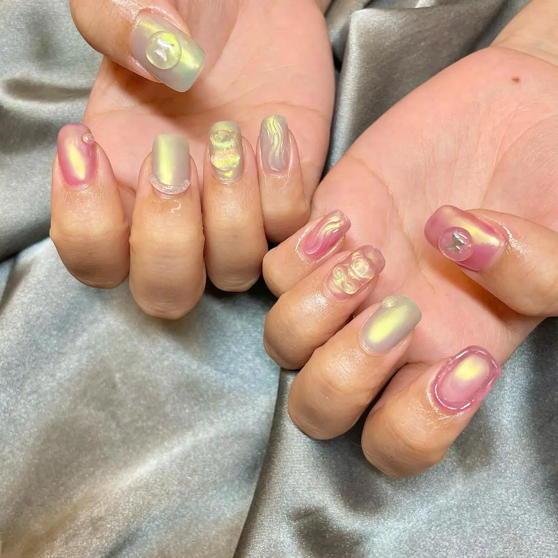 ミディアム カラー パーマ ヘアアレンジ メンズ キッズ ネイル マツエク・マツパ アイブロウ オーロラネイル ジェルネイル マットネイル el. by Aoのネイルデザイン