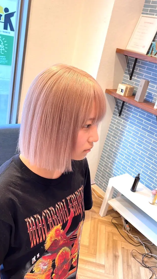 カラー misaki /ハイトーンカラーのヘアスタイル