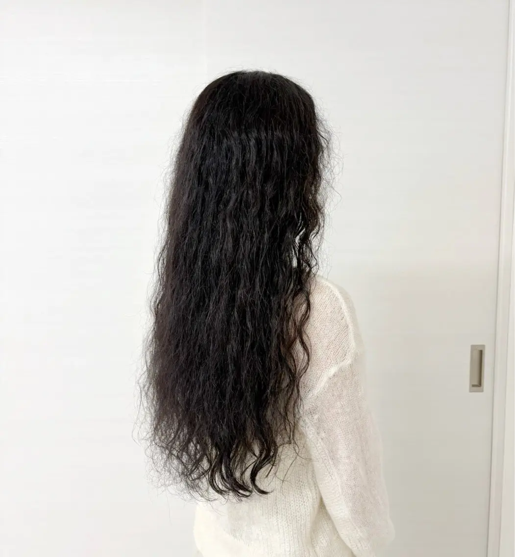 ロング パーマ 麥生田 秀太のヘアスタイル