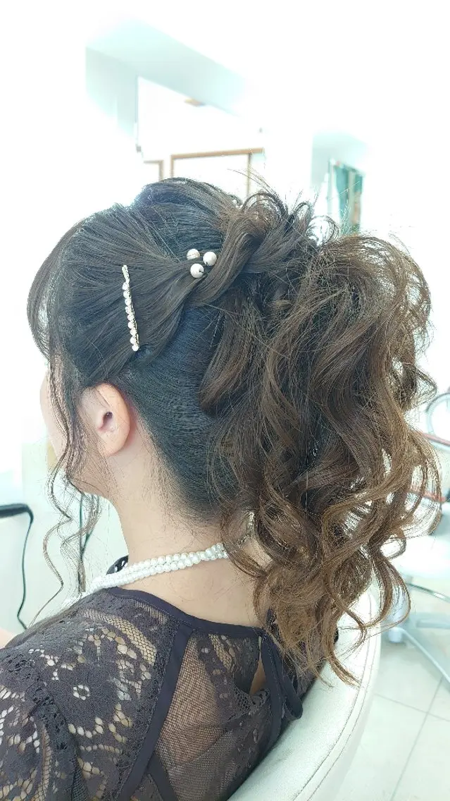 ロング ヘアアレンジ ポニーテール 結婚式・ブライダル ヘアセット キンジョウ エナミのヘアスタイル