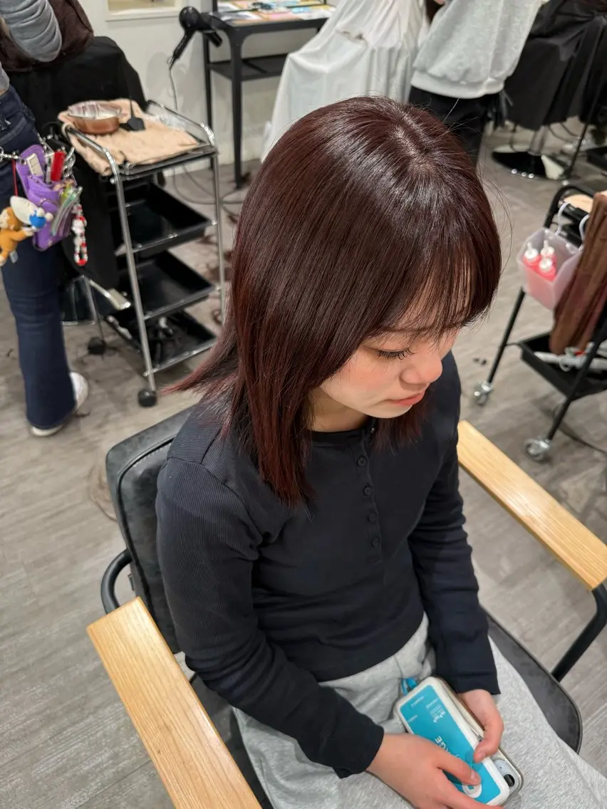 ミディアム カラー ブラウンカラー ピンクカラー ピンクブラウン カット ヘアカラー トリートメント 艶髪レイヤー上田 紗也🇰🇷💗のヘアスタイル