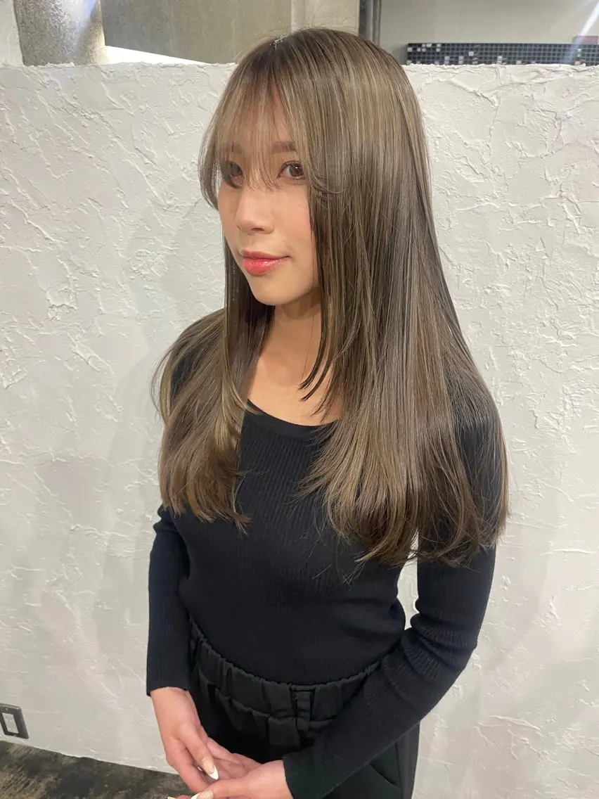 ロング カット ヘアカラー トリートメント shiba tomomiのヘアスタイル