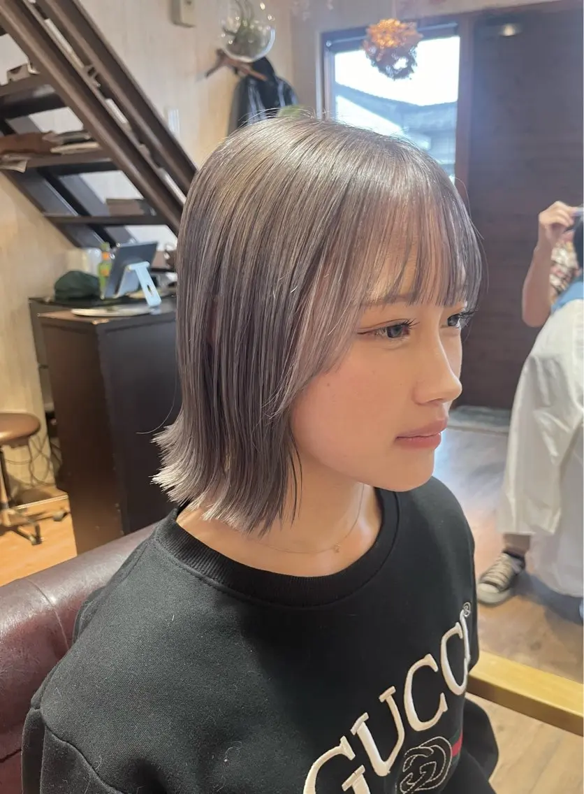 ミディアム ボブ カット ヘアカラー . Lｉｅのヘアスタイル