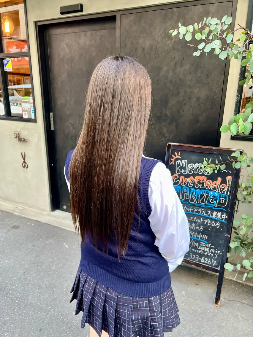 ロング カット ヘアカラー 大武 楓のヘアスタイル