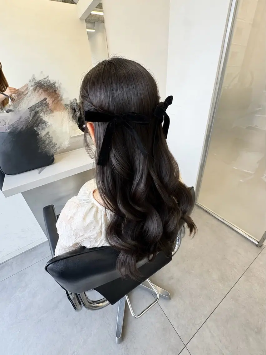 ロング ヘアアレンジ ヘアセット 天野 利咲のヘアスタイル