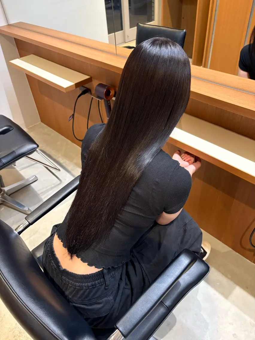 ロング カット 縮毛矯正 wabi本町店 タカハシ トモヒロのヘアスタイル