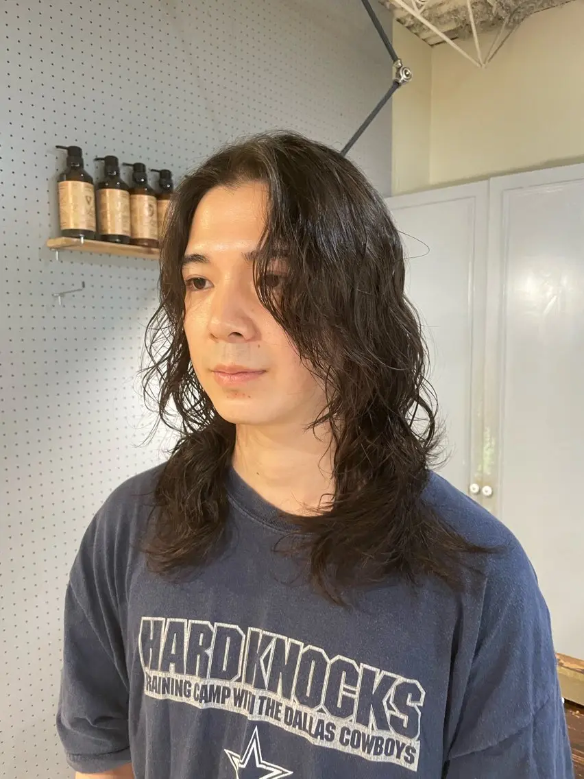 ミディアム パーマ メンズ カット パーマ 🤩噂のMr.髪ポジ ティブ®️yu🤩のヘアスタイル