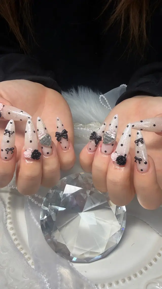 ネイル ハンドネイル 🅁nail🪞✨ risa🎀のネイルデザイン