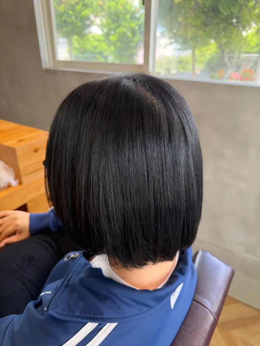 カラー 仲宗根 瑞希のヘアスタイル