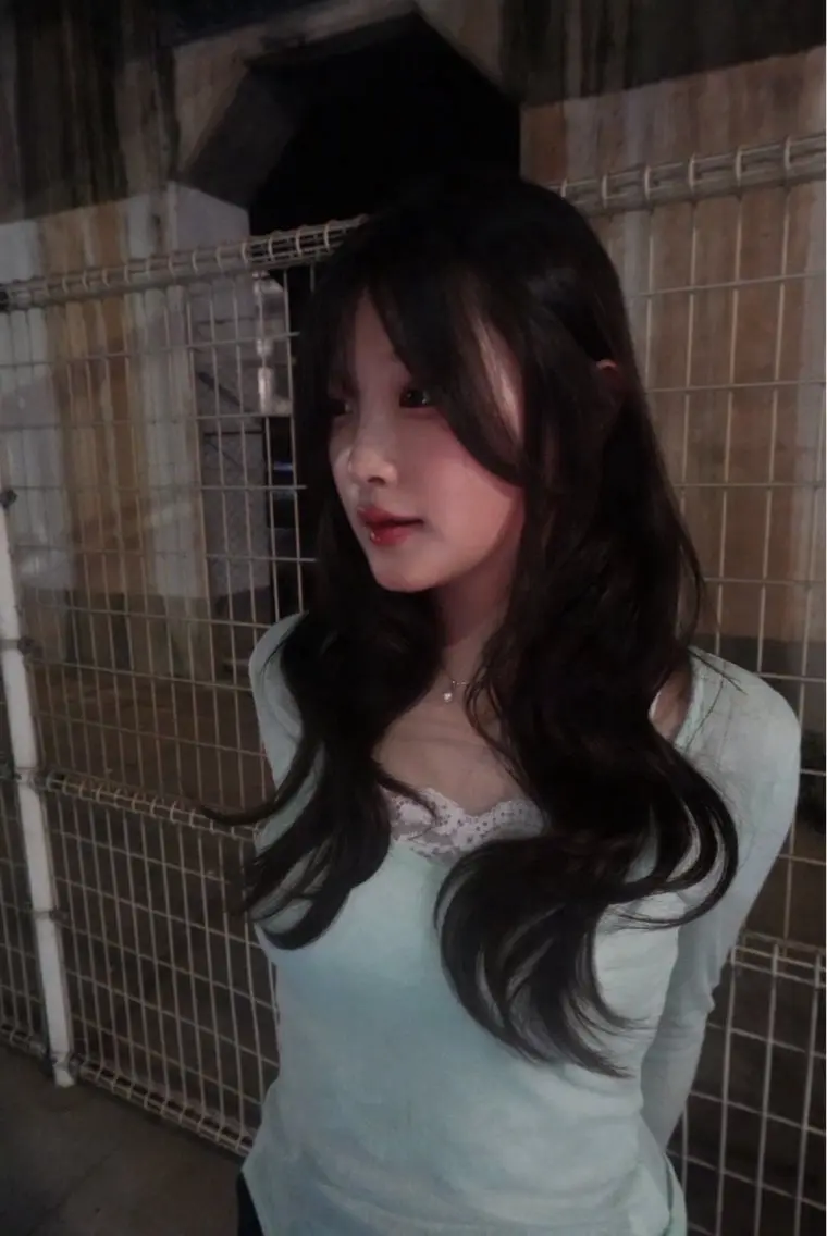 ロング ヘアカラー 艶カラー ジュナのヘアスタイル