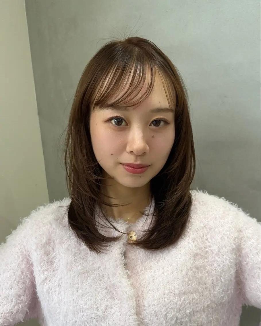ミディアム カット ヘアカラー 透け感カラー/ SUのヘアスタイル