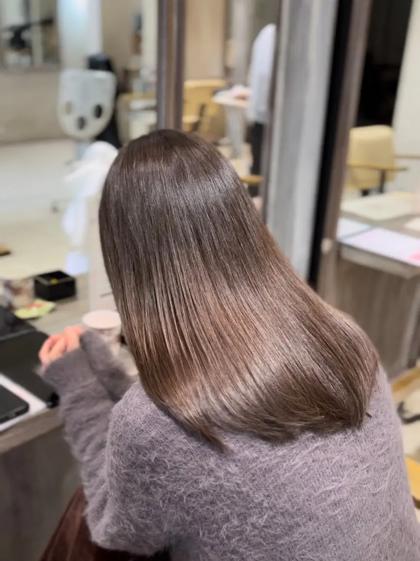 セミロング カラー ヘアカラー トリートメント 高槻No.1🇰🇷 韓国ヘア 橋口陽太のヘアスタイル