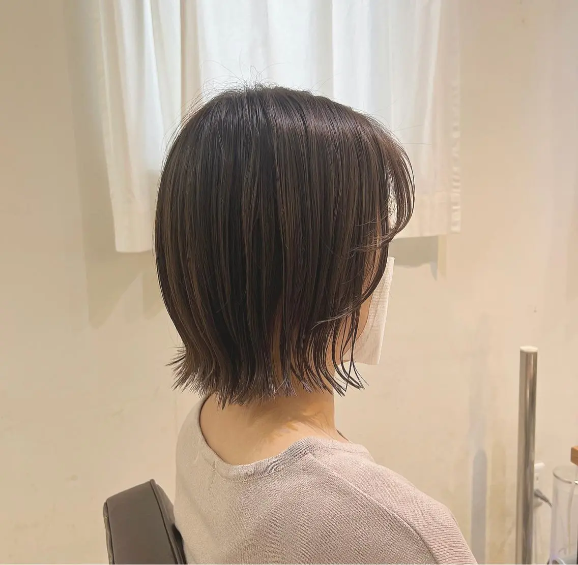 ショート ボブ 切りっぱなしボブ 👩🏼ミニボブのヘアスタイル