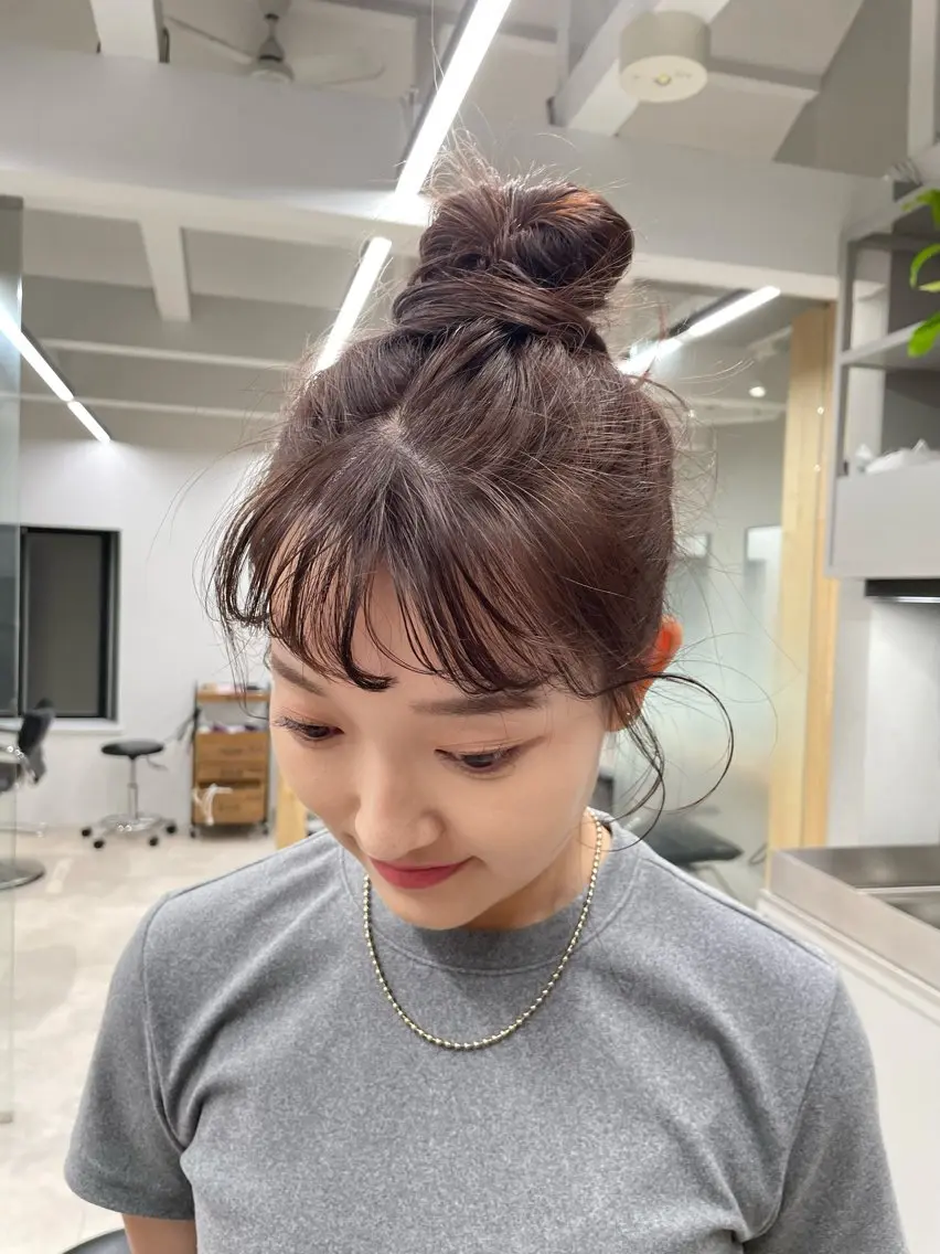 セミロング 盛れる透明感カラー momokaのヘアスタイル