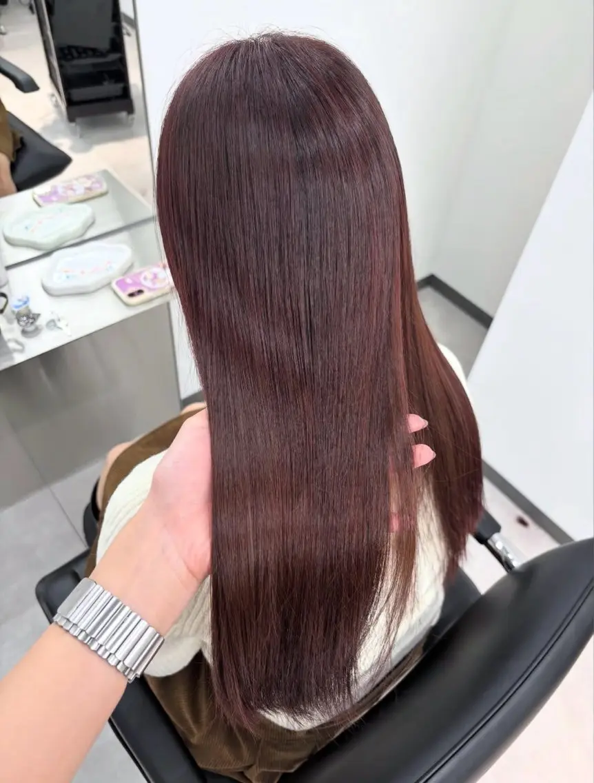 ロング ピンクブラウン ヘアカラー トリートメント 𝗺𝗶𝗸𝘂♡ 似合わせ🎀のヘアスタイル