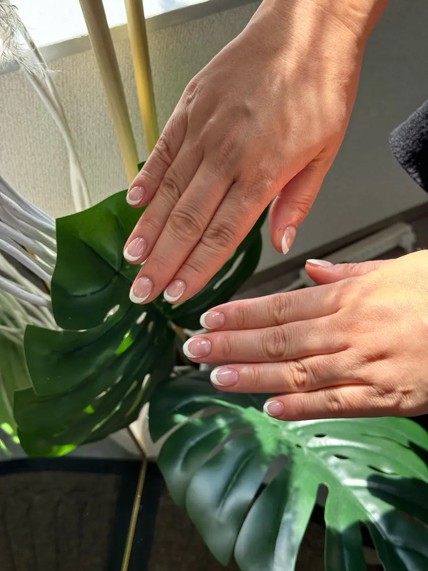 オフあり🐜クリアベースフレンチ💠の写真
